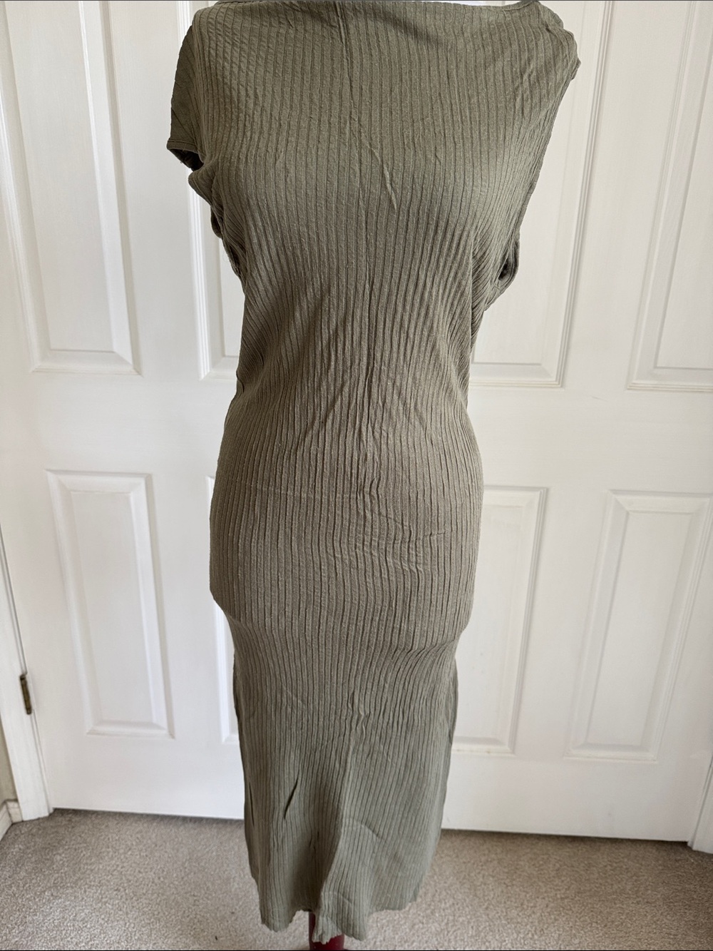 Ribbed Midi Dress in Olive Green